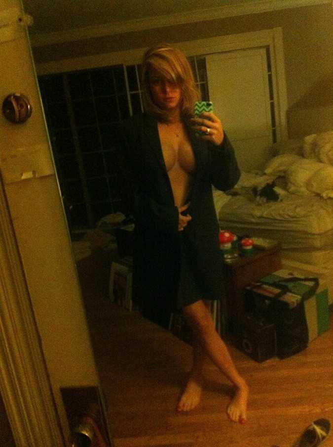 Brie-Larson-Naked-6.jpg