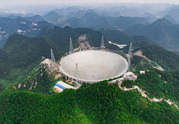 fast-the-worlds-largest-telescope-begins-to-look-for-life-in-the-universe-picture-1-PCaHXxoOV.jpg